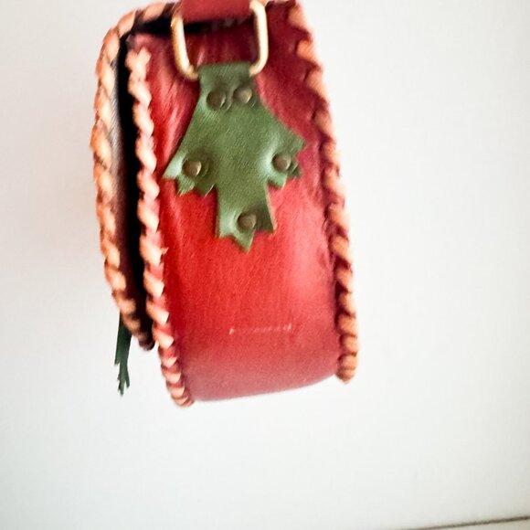 Vintage Handmade Leaf Motif Oval Crossbody Bag - Picture 8 of 9